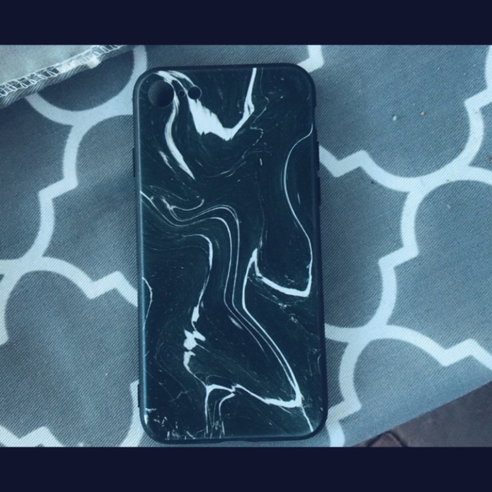 ✨Black IPhone 7 Marble Case ✨